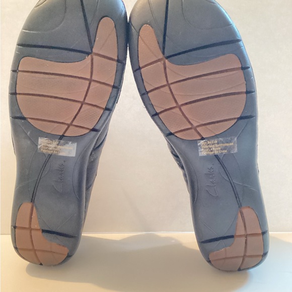 Women’s Clark’s Artisan Unstructured shoes - Picture 6 of 8